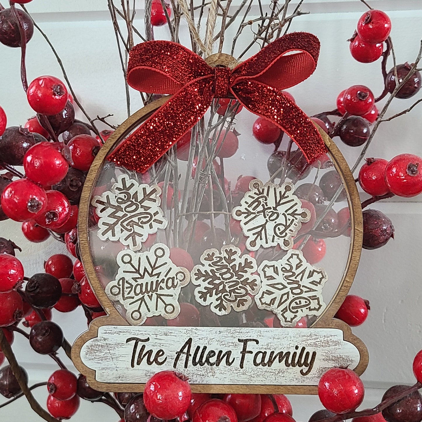 Personalized Family Christmas Ornament, Family Christmas Tree Ornament, Custom Snow Globe Shaker Ornament, 4D Shake Ornament