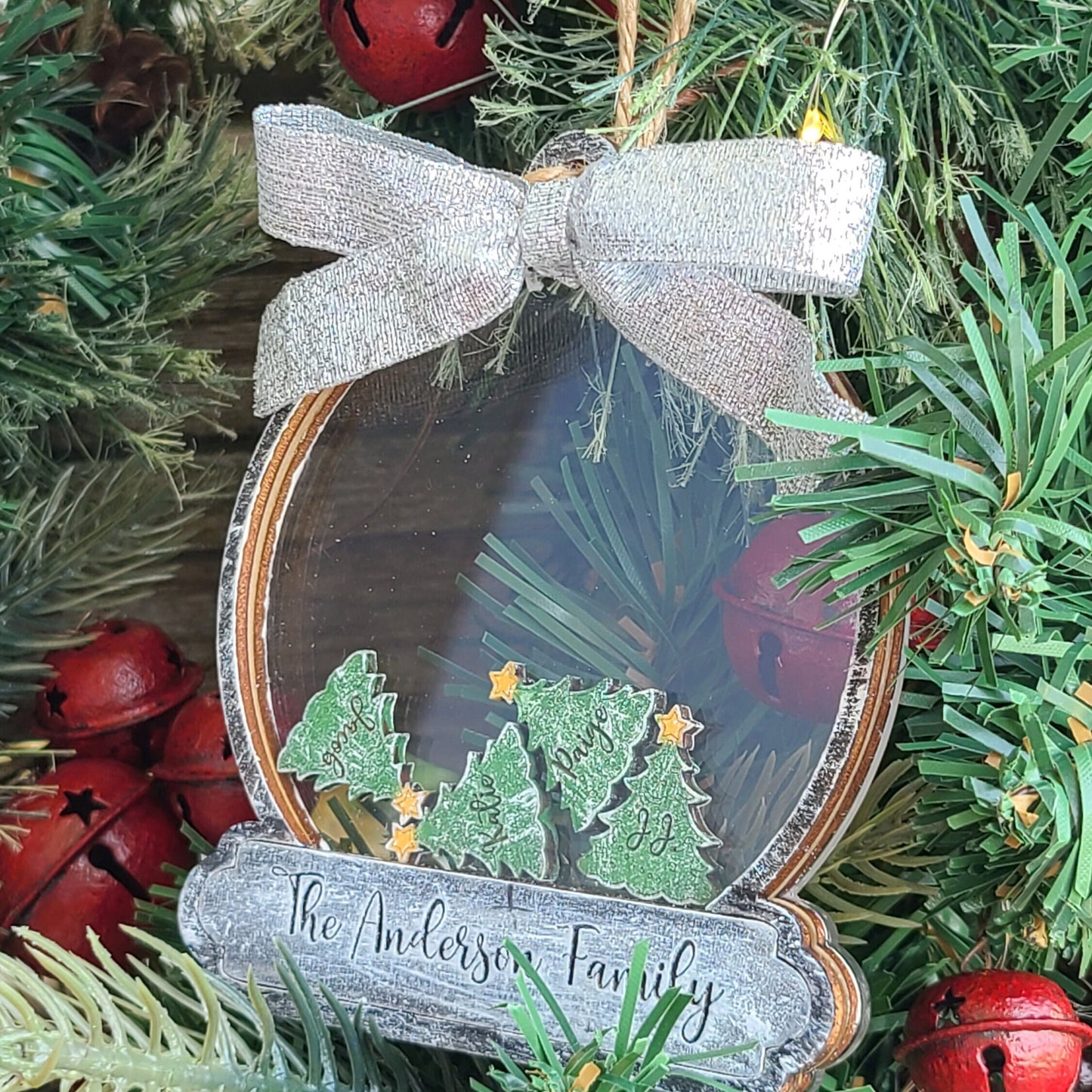 Personalized Family Christmas Ornament, Family Christmas Tree Ornament, Custom Snow Globe Shaker Ornament, 4D Shake Ornament