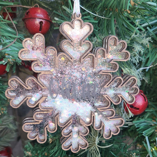 Personalized Christmas Shaker Ornament, Glitter Shaker Christmas Ornament, Family Christmas Tree Ornament, Wooden Shaker Snowflake/Lightbulb
